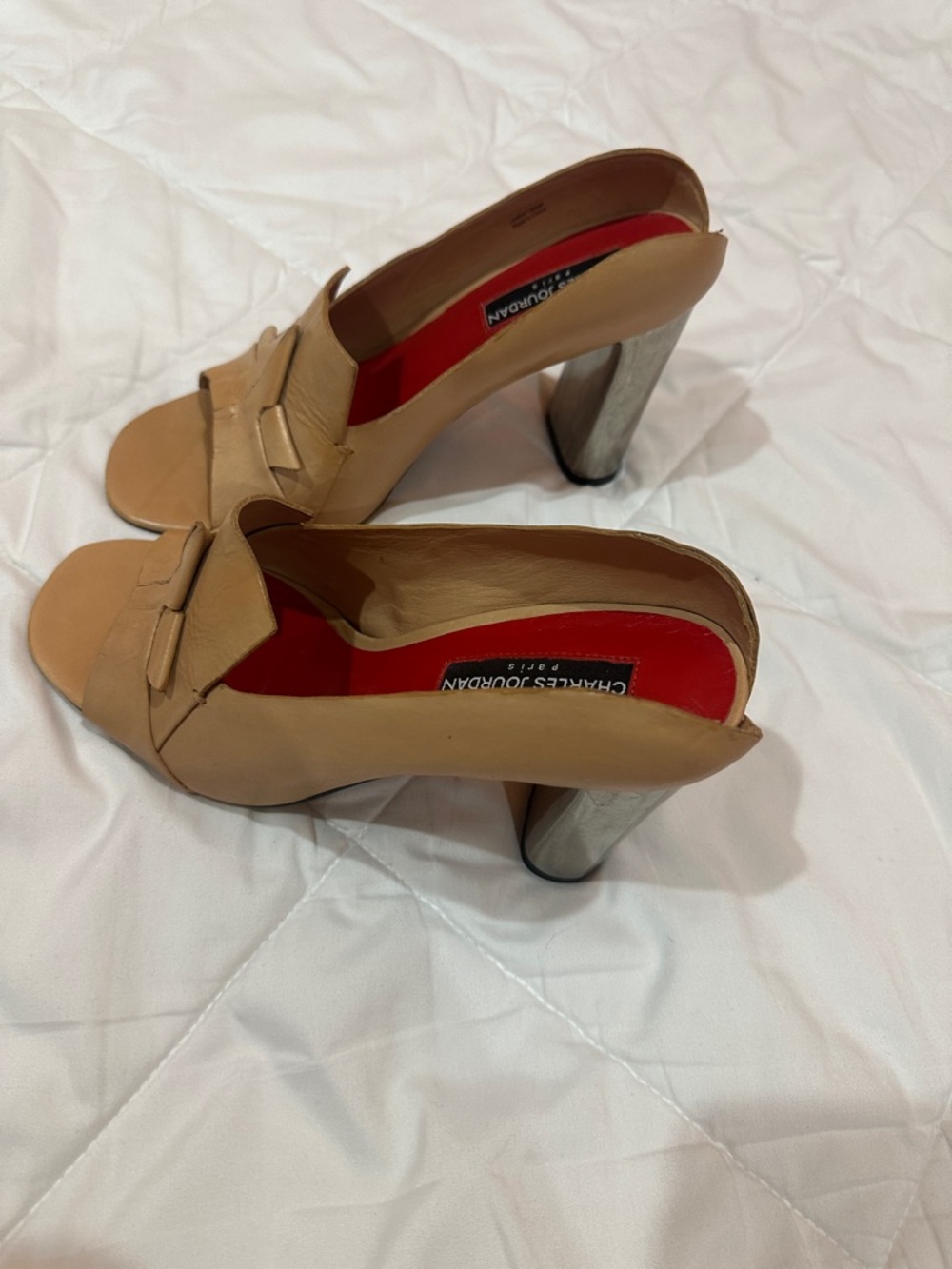 NWOT Charles Jourdan Tan Leather Open-Toe Bow Block Heel Mules size 7M - Picture 7 of 9